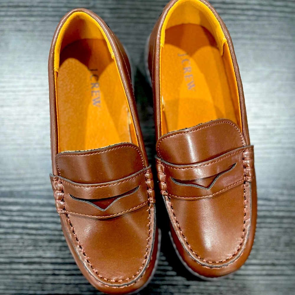 J. Crew boys loafers size 1
New